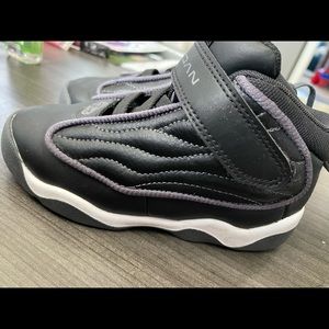 Jordan’s Black LIKE new